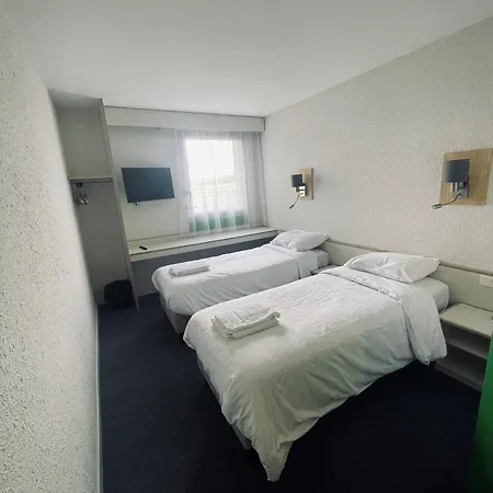 Hotel La Petite *